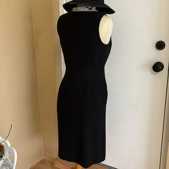 Tahari Arthur S. Levine black dress Size 6🌹 - Picture 3 of 12